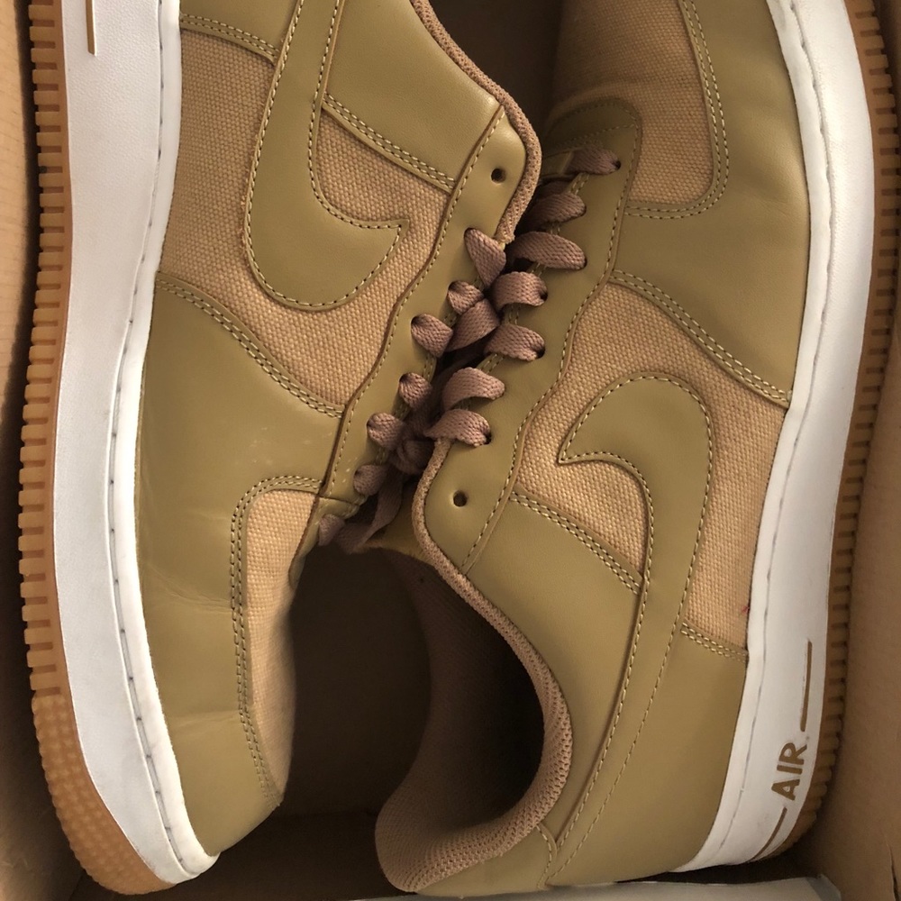 Air Force ones size 11 and half.